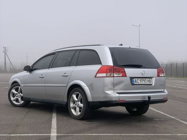 Серый Опель Вектра, объемом двигателя 1.9 л и пробегом 276 тыс. км за 3700 $, фото 4 на Automoto.ua