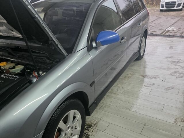 Серый Опель Вектра, объемом двигателя 1.9 л и пробегом 400 тыс. км за 3148 $, фото 2 на Automoto.ua