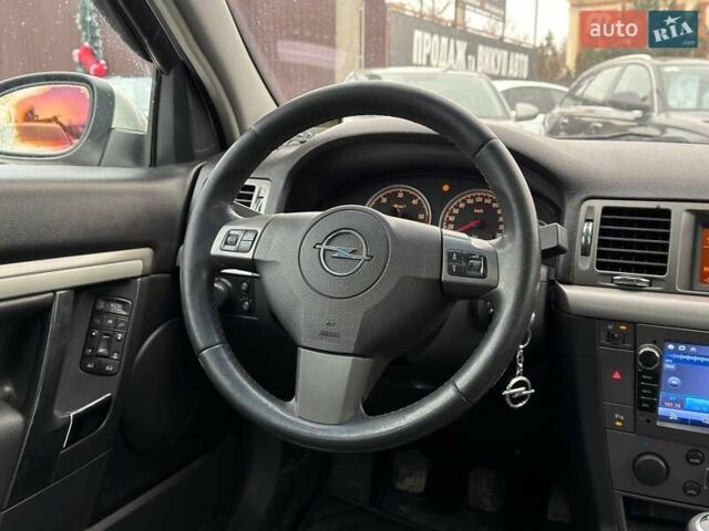 Серый Опель Вектра, объемом двигателя 1.91 л и пробегом 267 тыс. км за 5500 $, фото 29 на Automoto.ua