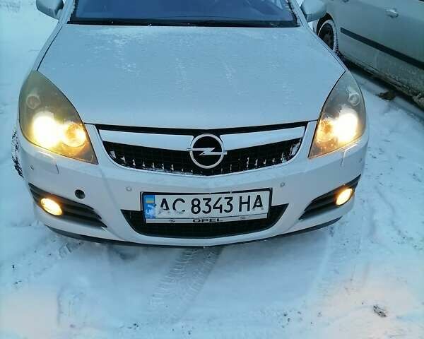 Серый Опель Вектра, объемом двигателя 1.9 л и пробегом 250 тыс. км за 5900 $, фото 5 на Automoto.ua