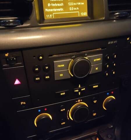 Серый Опель Вектра, объемом двигателя 1.8 л и пробегом 292 тыс. км за 6800 $, фото 4 на Automoto.ua