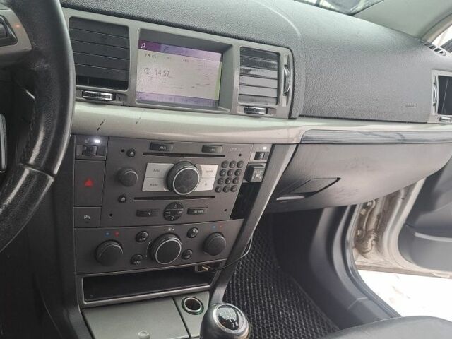 Серый Опель Вектра, объемом двигателя 1.8 л и пробегом 240 тыс. км за 2850 $, фото 11 на Automoto.ua