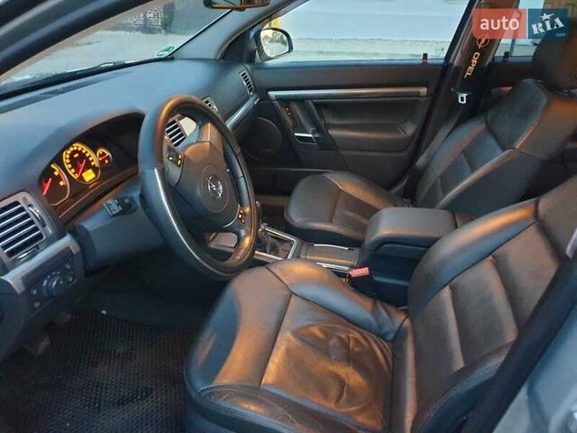 Серый Опель Вектра, объемом двигателя 1.91 л и пробегом 287 тыс. км за 6100 $, фото 13 на Automoto.ua