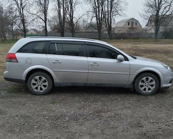 Серый Опель Вектра, объемом двигателя 1.9 л и пробегом 301 тыс. км за 6700 $, фото 8 на Automoto.ua