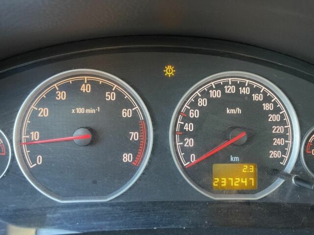 Сірий Опель Вектра, об'ємом двигуна 0 л та пробігом 237 тис. км за 5000 $, фото 5 на Automoto.ua