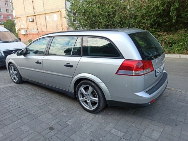 Сірий Опель Вектра, об'ємом двигуна 1.8 л та пробігом 280 тис. км за 5999 $, фото 5 на Automoto.ua