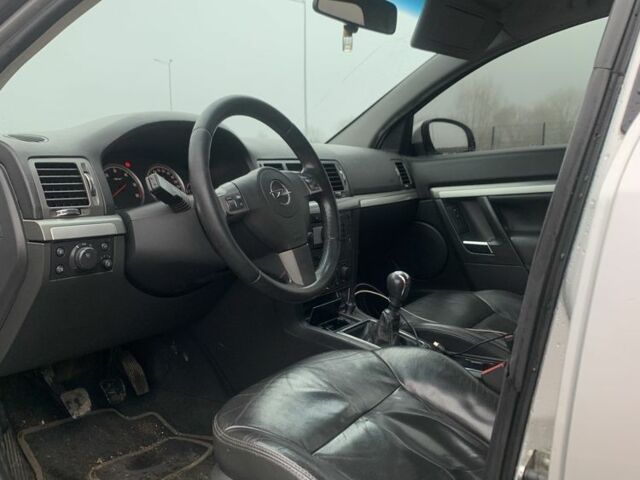 Серый Опель Вектра, объемом двигателя 1.9 л и пробегом 276 тыс. км за 3700 $, фото 20 на Automoto.ua