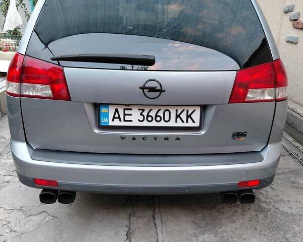 Сірий Опель Вектра, об'ємом двигуна 2.2 л та пробігом 200 тис. км за 6500 $, фото 5 на Automoto.ua