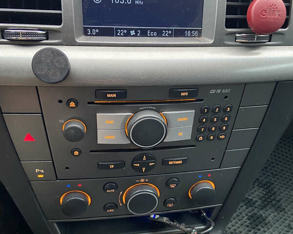 Сірий Опель Вектра, об'ємом двигуна 1.9 л та пробігом 340 тис. км за 4500 $, фото 25 на Automoto.ua