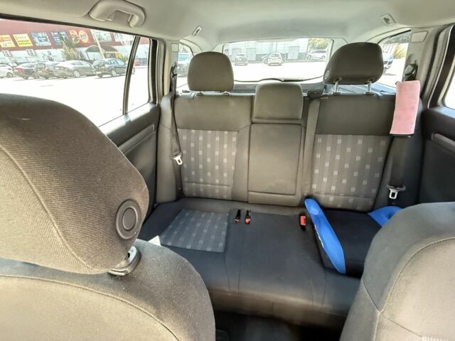 Сірий Опель Вектра, об'ємом двигуна 1.9 л та пробігом 299 тис. км за 5500 $, фото 3 на Automoto.ua