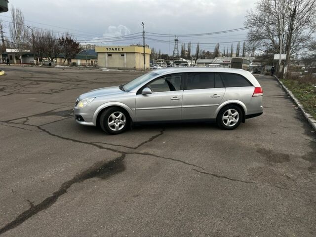 Серый Опель Вектра, объемом двигателя 1.9 л и пробегом 350 тыс. км за 6500 $, фото 2 на Automoto.ua