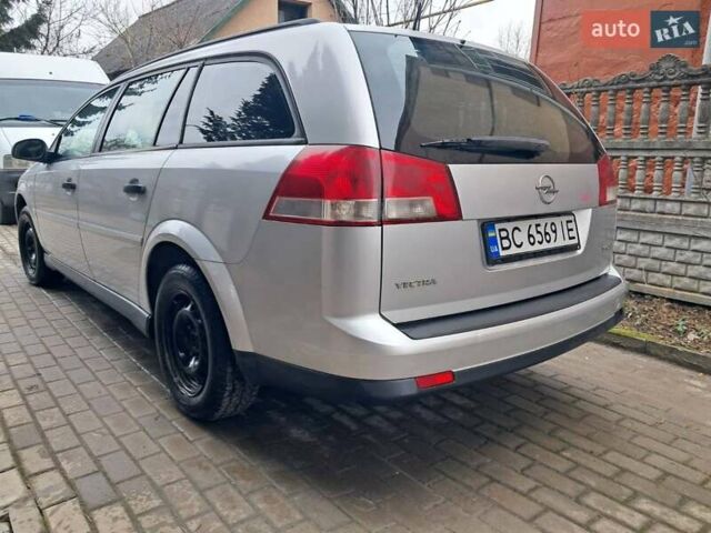 Серый Опель Вектра, объемом двигателя 1.9 л и пробегом 410 тыс. км за 4800 $, фото 2 на Automoto.ua