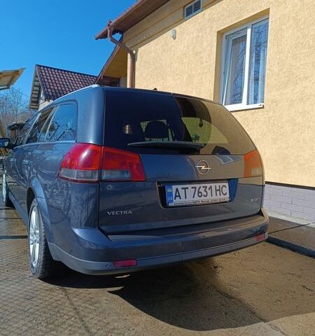 Серый Опель Вектра, объемом двигателя 1.91 л и пробегом 236 тыс. км за 5500 $, фото 2 на Automoto.ua