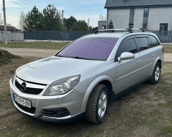 Серый Опель Вектра, объемом двигателя 1.91 л и пробегом 290 тыс. км за 5250 $, фото 1 на Automoto.ua