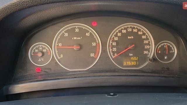 Серый Опель Вектра, объемом двигателя 1.9 л и пробегом 370 тыс. км за 5100 $, фото 1 на Automoto.ua