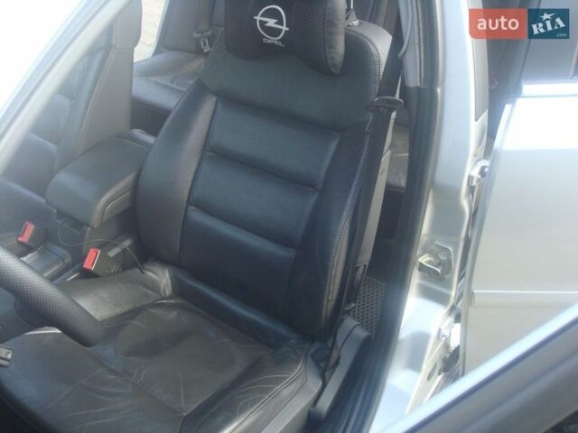 Серый Опель Вектра, объемом двигателя 1.9 л и пробегом 267 тыс. км за 6200 $, фото 15 на Automoto.ua