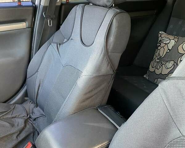 Серый Опель Вектра, объемом двигателя 1.9 л и пробегом 400 тыс. км за 5000 $, фото 5 на Automoto.ua