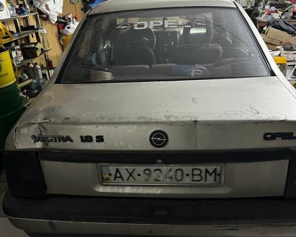 Сірий Опель Вектра, об'ємом двигуна 1.81 л та пробігом 440 тис. км за 650 $, фото 1 на Automoto.ua