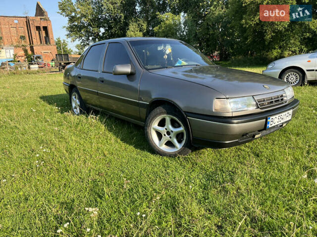 Сірий Опель Вектра, об'ємом двигуна 1.59 л та пробігом 439 тис. км за 1699 $, фото 2 на Automoto.ua