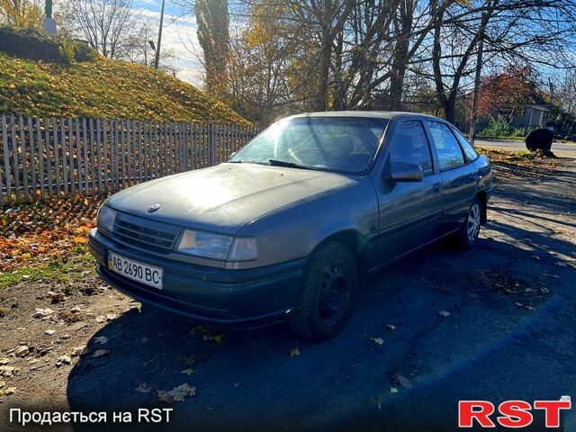 Серый Опель Вектра, объемом двигателя 2 л и пробегом 111 тыс. км за 1250 $, фото 1 на Automoto.ua