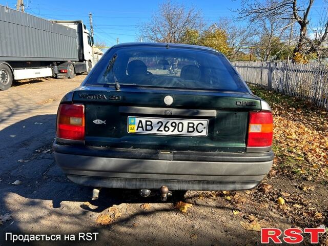 Серый Опель Вектра, объемом двигателя 2 л и пробегом 111 тыс. км за 1250 $, фото 5 на Automoto.ua