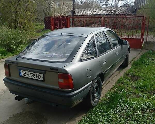 Серый Опель Вектра, объемом двигателя 1.8 л и пробегом 8 тыс. км за 1500 $, фото 15 на Automoto.ua
