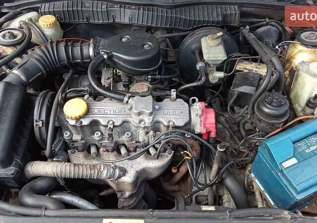 Серый Опель Вектра, объемом двигателя 1.8 л и пробегом 357 тыс. км за 2200 $, фото 9 на Automoto.ua