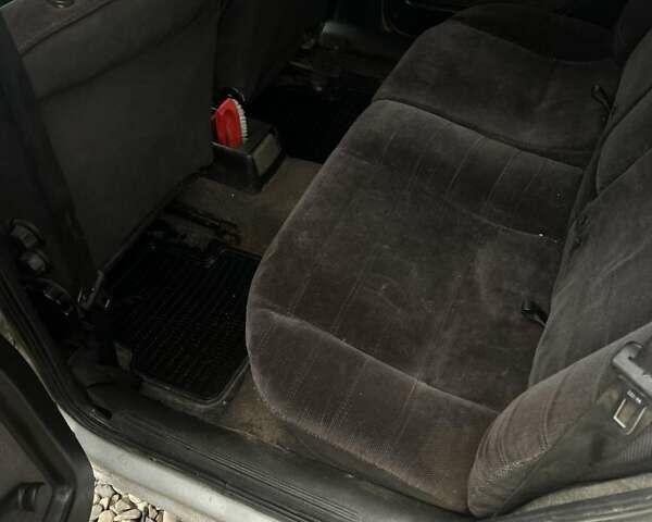 Серый Опель Вектра, объемом двигателя 1.8 л и пробегом 250 тыс. км за 650 $, фото 6 на Automoto.ua