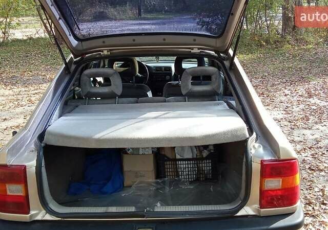 Серый Опель Вектра, объемом двигателя 1.8 л и пробегом 357 тыс. км за 2200 $, фото 12 на Automoto.ua