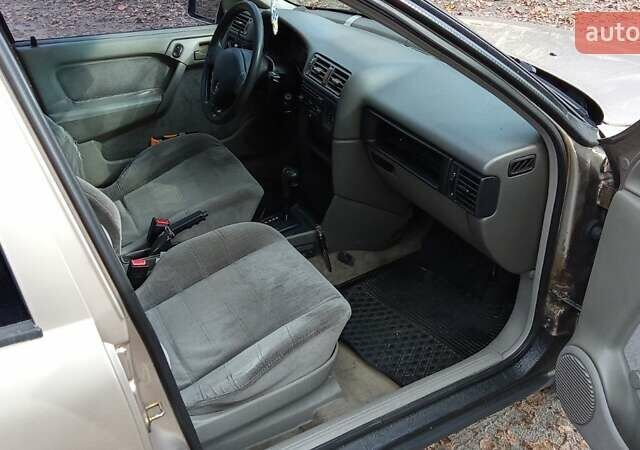 Серый Опель Вектра, объемом двигателя 1.8 л и пробегом 357 тыс. км за 2200 $, фото 13 на Automoto.ua