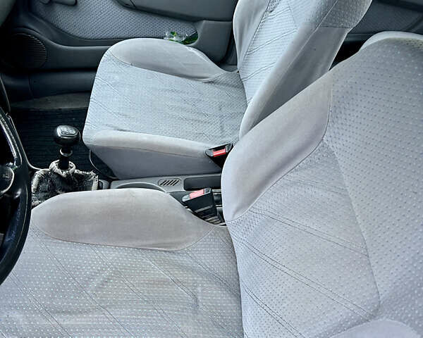 Серый Опель Вектра, объемом двигателя 1.7 л и пробегом 200 тыс. км за 1299 $, фото 27 на Automoto.ua