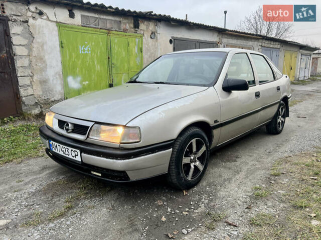 Серый Опель Вектра, объемом двигателя 1.7 л и пробегом 200 тыс. км за 1299 $, фото 1 на Automoto.ua