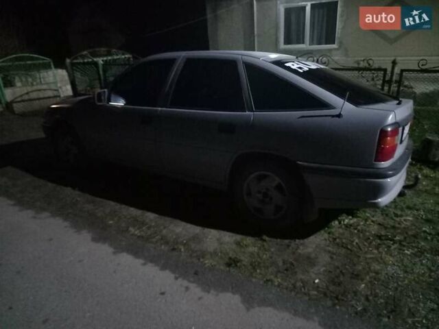 Серый Опель Вектра, объемом двигателя 1.8 л и пробегом 339 тыс. км за 1300 $, фото 10 на Automoto.ua