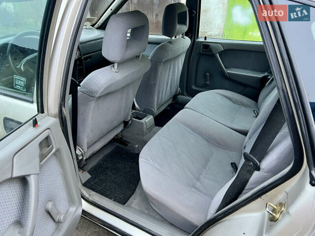 Серый Опель Вектра, объемом двигателя 1.7 л и пробегом 200 тыс. км за 1299 $, фото 8 на Automoto.ua