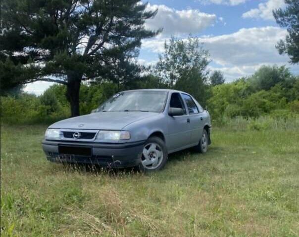 Серый Опель Вектра, объемом двигателя 1.8 л и пробегом 339 тыс. км за 1300 $, фото 4 на Automoto.ua