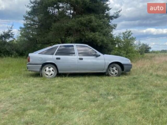 Серый Опель Вектра, объемом двигателя 1.8 л и пробегом 339 тыс. км за 1300 $, фото 6 на Automoto.ua