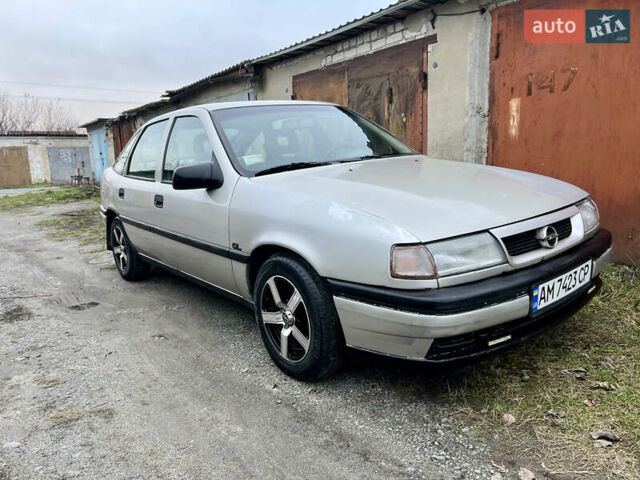 Серый Опель Вектра, объемом двигателя 1.7 л и пробегом 200 тыс. км за 1299 $, фото 29 на Automoto.ua