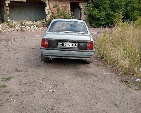 Сірий Опель Вектра, об'ємом двигуна 0 л та пробігом 286 тис. км за 1658 $, фото 18 на Automoto.ua