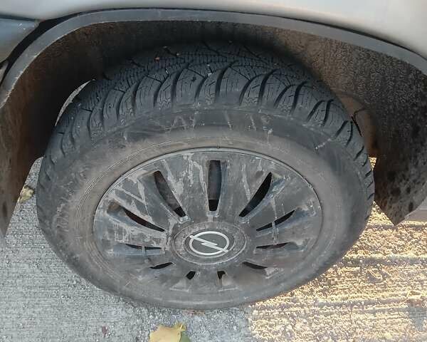 Сірий Опель Вектра, об'ємом двигуна 0 л та пробігом 286 тис. км за 1658 $, фото 10 на Automoto.ua