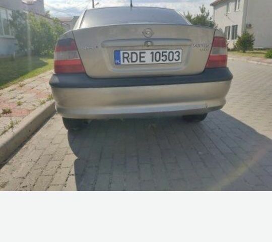 Серый Опель Вектра, объемом двигателя 0 л и пробегом 1000 тыс. км за 356 $, фото 2 на Automoto.ua