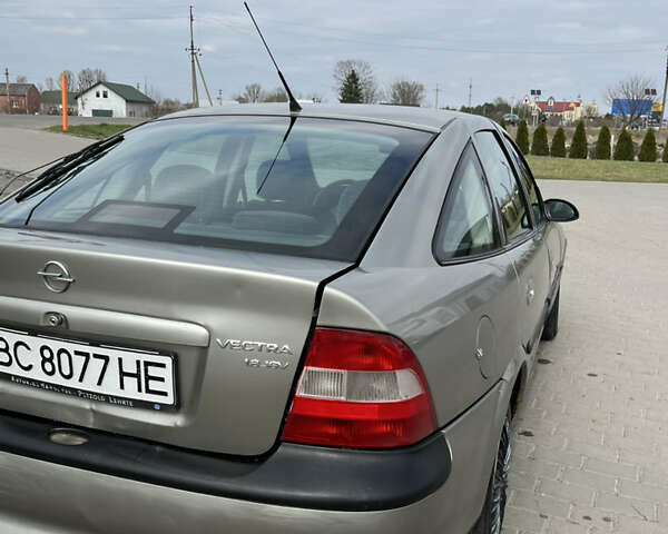 Сірий Опель Вектра, об'ємом двигуна 1.8 л та пробігом 313 тис. км за 2300 $, фото 16 на Automoto.ua