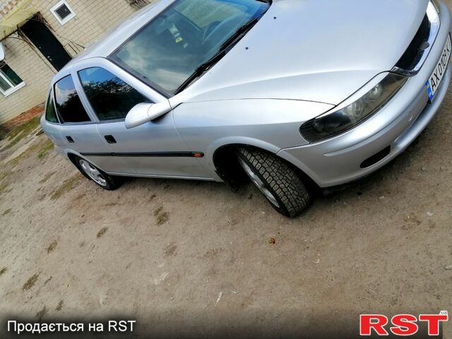 Серый Опель Вектра, объемом двигателя 2 л и пробегом 240 тыс. км за 3500 $, фото 1 на Automoto.ua