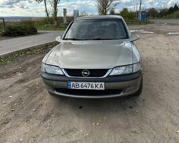 Серый Опель Вектра, объемом двигателя 1.8 л и пробегом 370 тыс. км за 2800 $, фото 9 на Automoto.ua