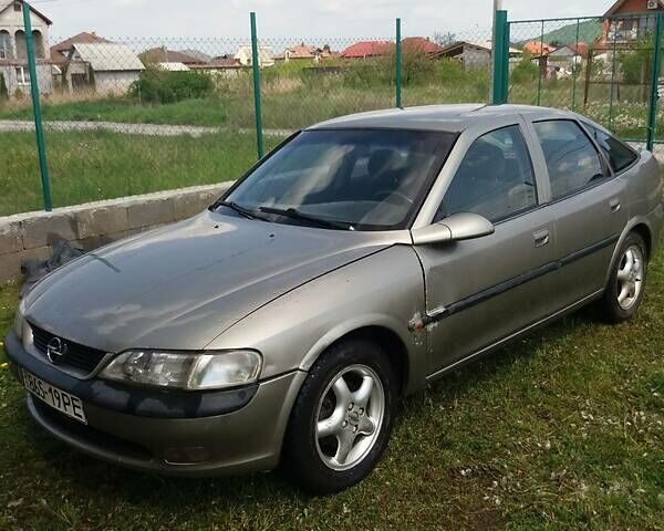 Сірий Опель Вектра, об'ємом двигуна 1.8 л та пробігом 500 тис. км за 1300 $, фото 17 на Automoto.ua