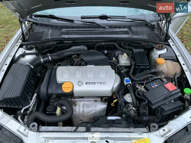 Серый Опель Вектра, объемом двигателя 1.8 л и пробегом 299 тыс. км за 2599 $, фото 8 на Automoto.ua