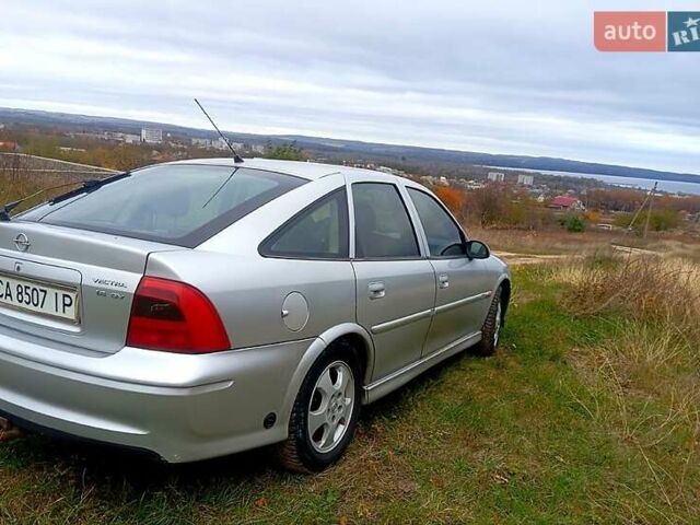 Серый Опель Вектра, объемом двигателя 1.8 л и пробегом 273 тыс. км за 2500 $, фото 12 на Automoto.ua