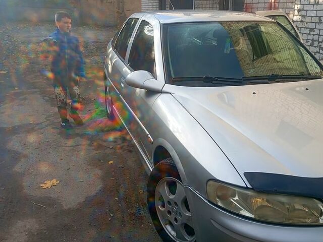 Серый Опель Вектра, объемом двигателя 1.8 л и пробегом 0 тыс. км за 2500 $, фото 11 на Automoto.ua