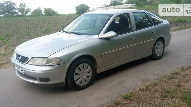 Сірий Опель Вектра, об'ємом двигуна 2 л та пробігом 350 тис. км за 2150 $, фото 2 на Automoto.ua