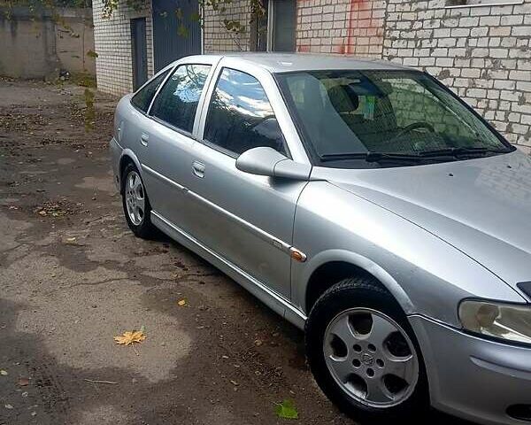 Серый Опель Вектра, объемом двигателя 1.8 л и пробегом 273 тыс. км за 2500 $, фото 11 на Automoto.ua