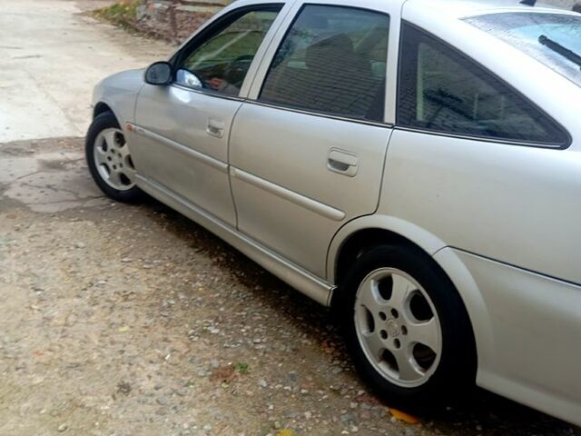 Серый Опель Вектра, объемом двигателя 1.8 л и пробегом 0 тыс. км за 2500 $, фото 8 на Automoto.ua